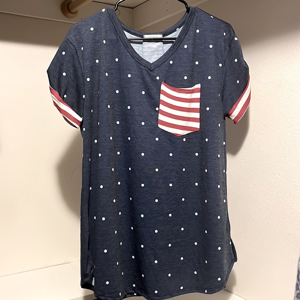 Patriotic Top - 12 PM Mon Ami